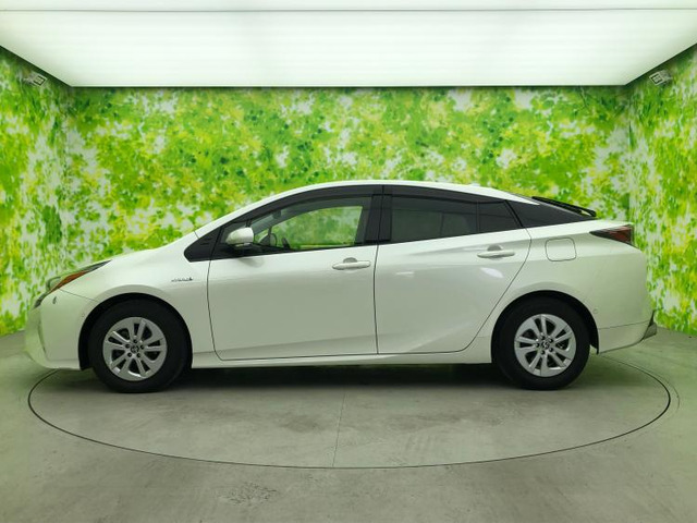 プリウス1.8 S セーフティ プラス