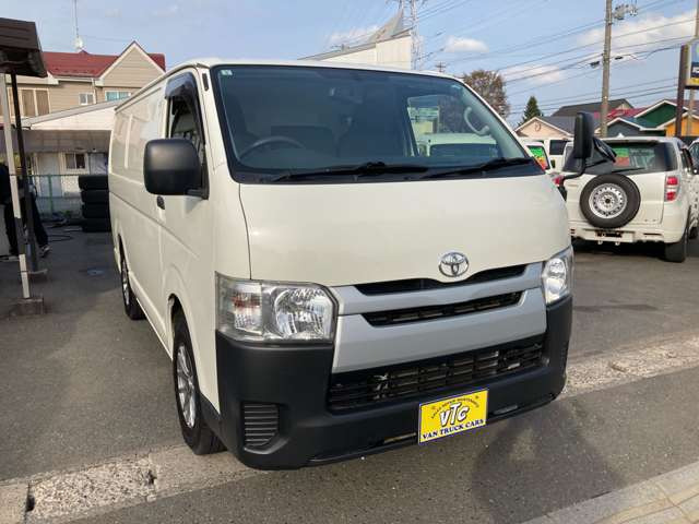 ハイエースバン2.8 中温冷凍バン ロング ディーゼル 4WD