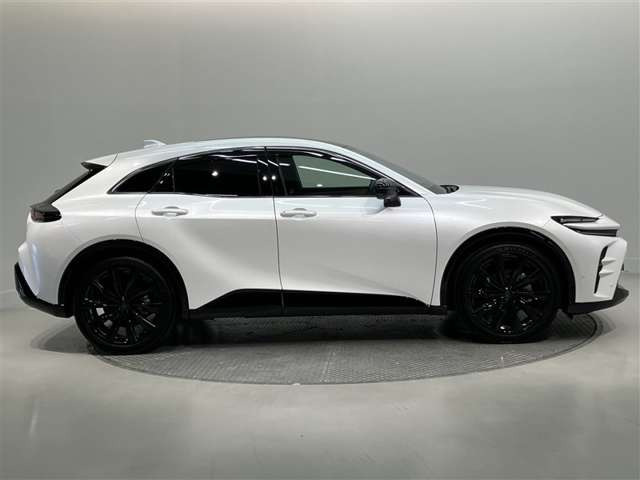 クラウンスポーツ2.5 Z E-Four 4WD