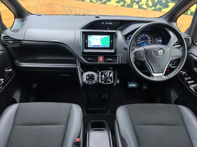 ノア1.8 ハイブリッド Si W×B