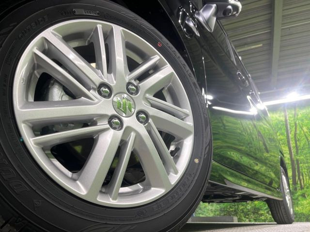 �y����15�C���`�A���~�z�C�[���z�O�ςɃ}�b�`���������A���~�z�C�[���𑕒����Ă���܂��B�e��ЊO�A���~�z�C�[����A�X�^�b�h���X�^�C�����戵�����Ă���܂��B���񂲑��k����������
