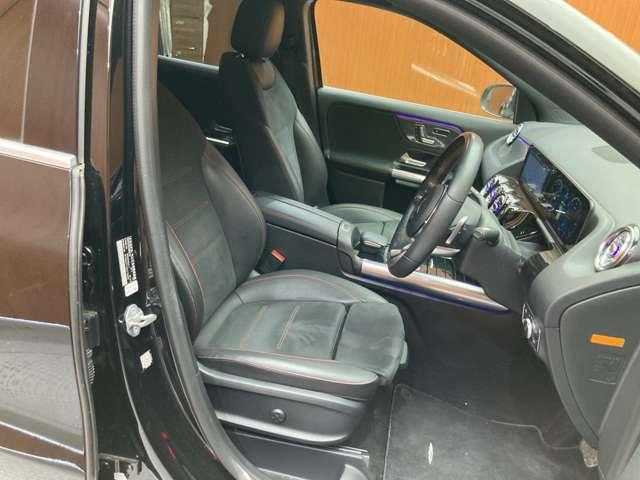 GLAクラスGLA200d 4マチック AMGライン 4WD