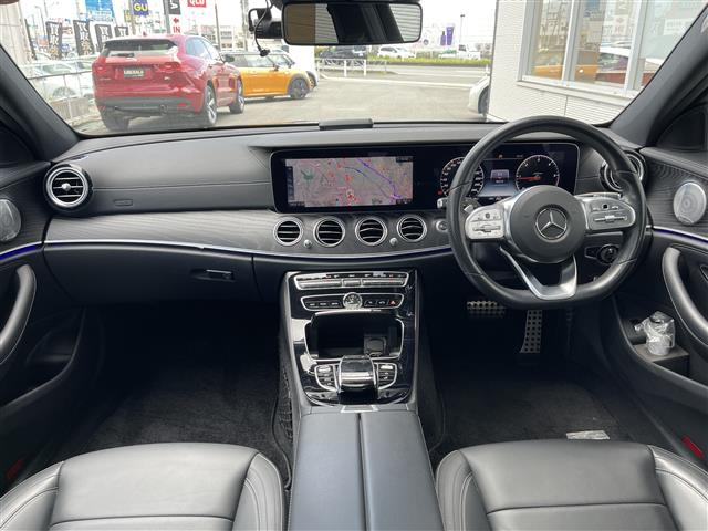 EクラスワゴンE220d アバンギャルド AMGライン