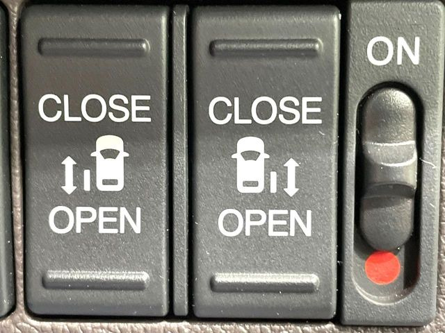 フリードハイブリッド