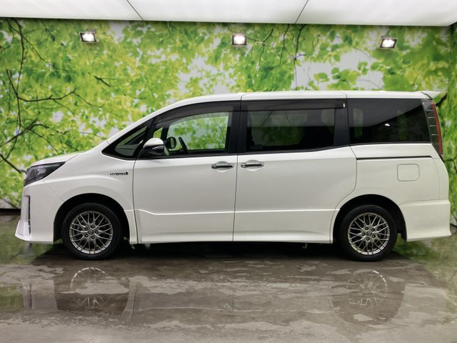 ノア1.8 ハイブリッド Si W×B