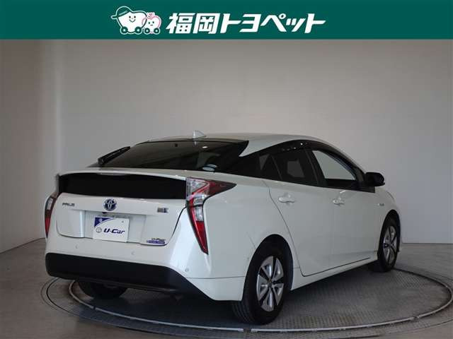 プリウス1.8 A E-Four 4WD