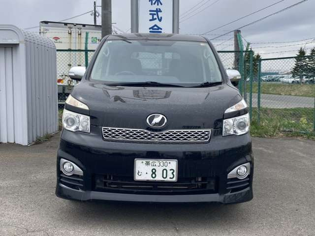 ヴォクシー2.0 ZS 煌II 4WD