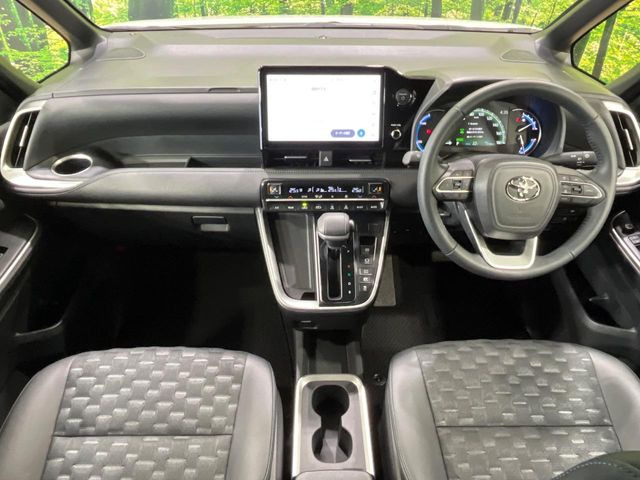 ヴォクシー1.8 ハイブリッド S-Z