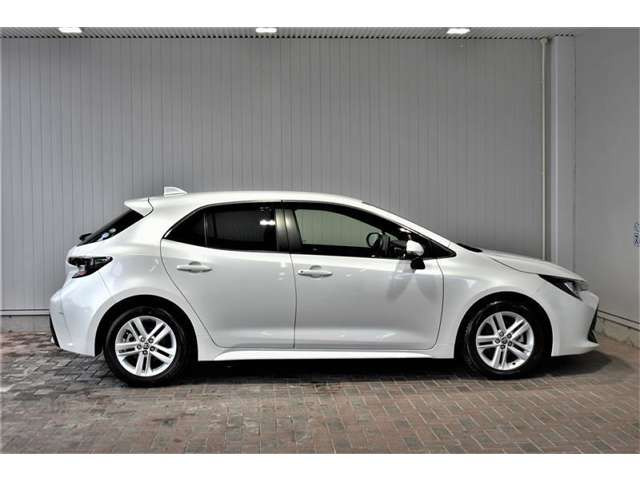 カローラスポーツ1.8 ハイブリッド G