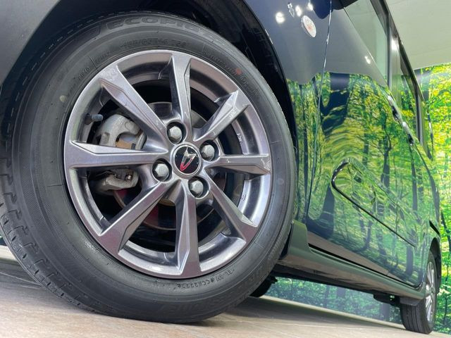 �y����14�C���`�A���~�z�C�[���z�O�ςɃ}�b�`���������A���~�z�C�[���𑕒����Ă���܂��B�e��ЊO�A���~�z�C�[����A�X�^�b�h���X�^�C�����戵�����Ă���܂��B���񂲑��k����������