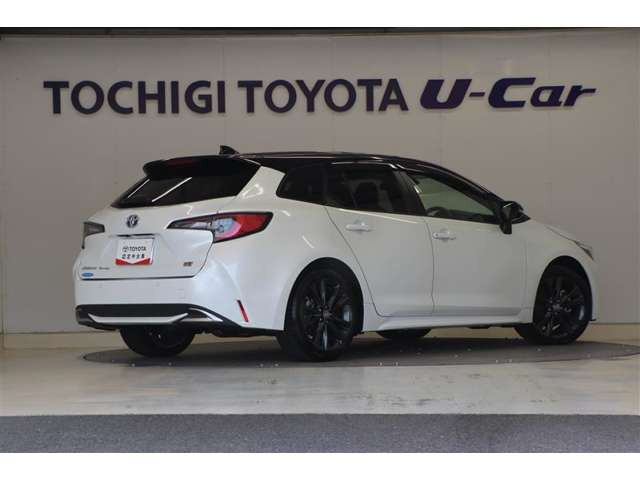 カローラツーリング1.8 ハイブリッド W×B