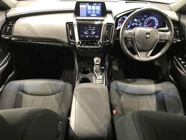 クラウンハイブリッド 2.5 S Cパッケージ