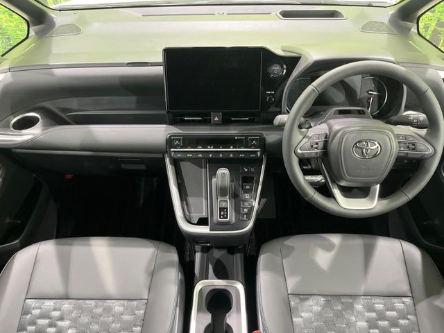 ヴォクシー1.8 ハイブリッド S-Z