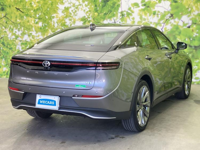 クラウンクロスオーバー2.5 G アドバンスト レザー パッケージ E-Four 4WD