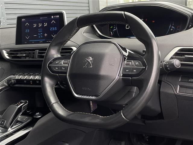 3008ブルーHDi スペシャルエディション