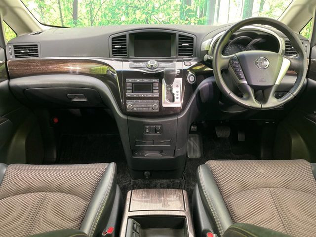 エルグランド2.5 250ハイウェイスター アーバンクロム