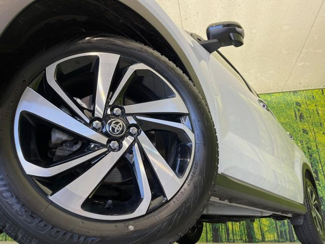 �y����17�C���`�A���~�z�C�[���z�O�ςɃ}�b�`���������A���~�z�C�[���𑕒����Ă���܂��B�e��ЊO�A���~�z�C�[����A�X�^�b�h���X�^�C�����戵�����Ă���܂��B���񂲑��k����������