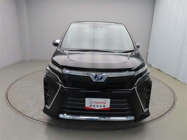 ヴォクシー1.8 ハイブリッド ZS 煌