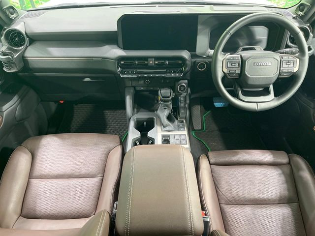 ランドクルーザー2502.8 ZX ディーゼル 4WD