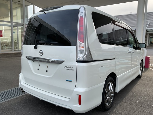 セレナ2.0 ライダー