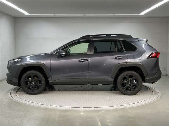 RAV42.5 ハイブリッド アドベンチャー オフロードパッケージ II E-Four 4WD