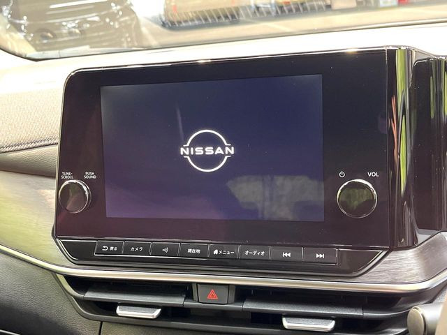 ノートオーラ1.2 G 90周年記念車