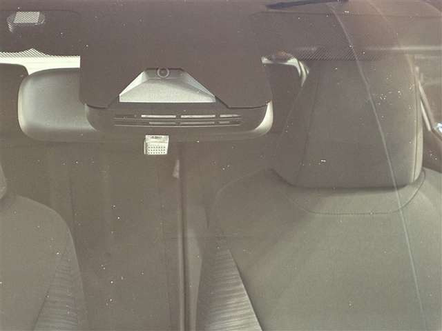 ヤリス1.5 ハイブリッド Z E-Four 4WD