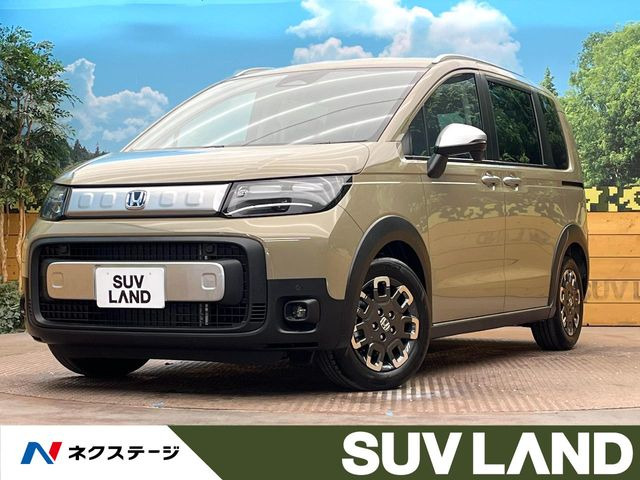 フリード1.5 e:HEV クロスター