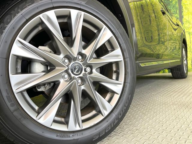 �y����19�C���`�A���~�z�C�[���z�O�ςɃ}�b�`���������A���~�z�C�[���𑕒����Ă���܂��B�e��ЊO�A���~�z�C�[����A�X�^�b�h���X�^�C�����戵�����Ă���܂��B���񂲑��k����������