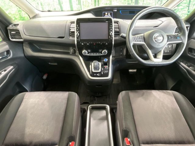 セレナ1.2 e-POWER ハイウェイスターV