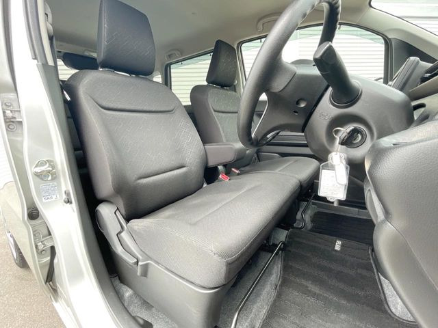 �^�]�Ȃ܂��ɂ͏\���ȃX�y�[�X������A�啿�ȕ��ł��������^�]���Ă�����������ł��B
