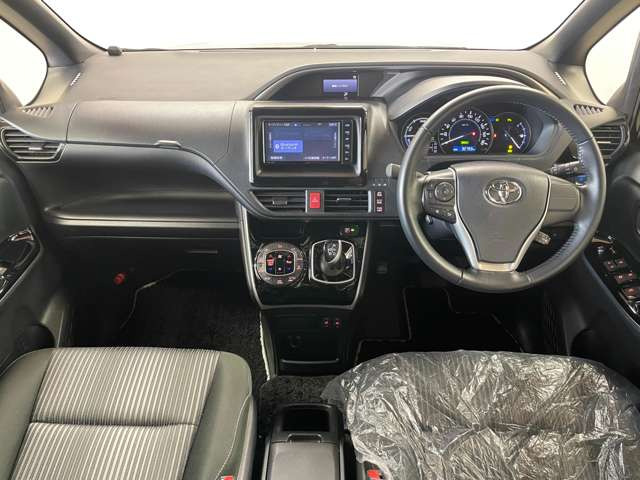 ヴォクシー1.8 ハイブリッド ZS 煌II