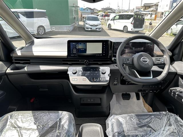 セレナ1.4 e-POWER ハイウェイスターV