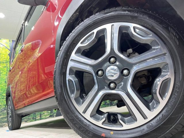 �y����15�C���`�A���~�z�C�[���z�O�ςɃ}�b�`���������A���~�z�C�[���𑕒����Ă���܂��B�e��ЊO�A���~�z�C�[����A�X�^�b�h���X�^�C�����戵�����Ă���܂��B���񂲑��k����������