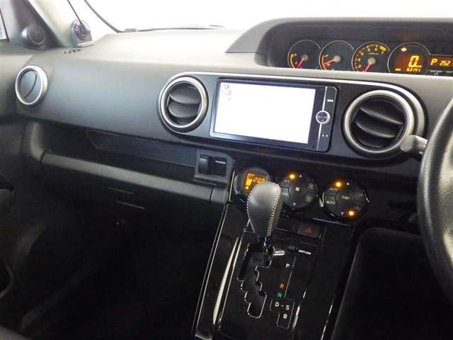 カローラルミオン1.5 G On B リミテッド