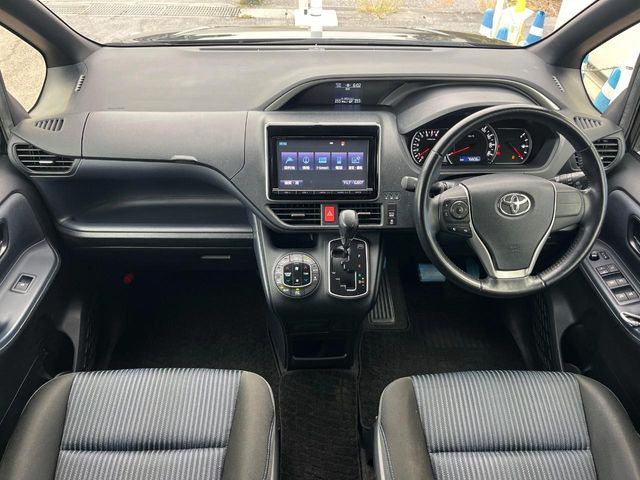 ヴォクシー2.0 ZS