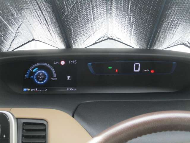 セレナ1.2 e-POWER ハイウェイスターV