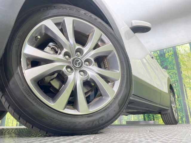 �y18�C���`�A���~�z�C�[���z�O�ςɃ}�b�`�����A���~�z�C�[���𑕒����Ă���܂��B�e��A���~�z�C�[����A�X�^�b�h���X�^�C�����戵�����Ă���܂��B���񂲑��k����������