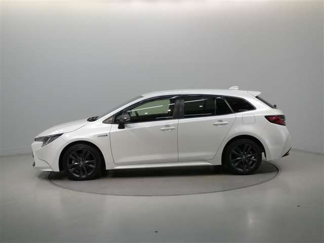 カローラツーリング1.8 ハイブリッド W×B