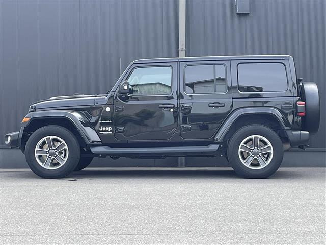 ラングラーアンリミテッド サハラ 4WD