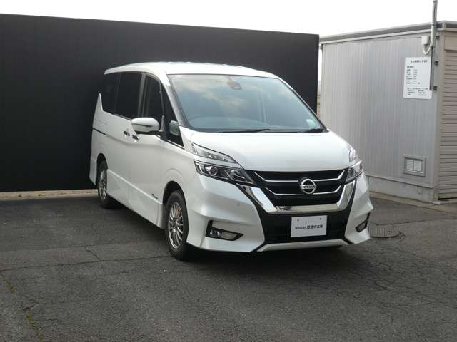 セレナ2.0 ハイウェイスター 4WD