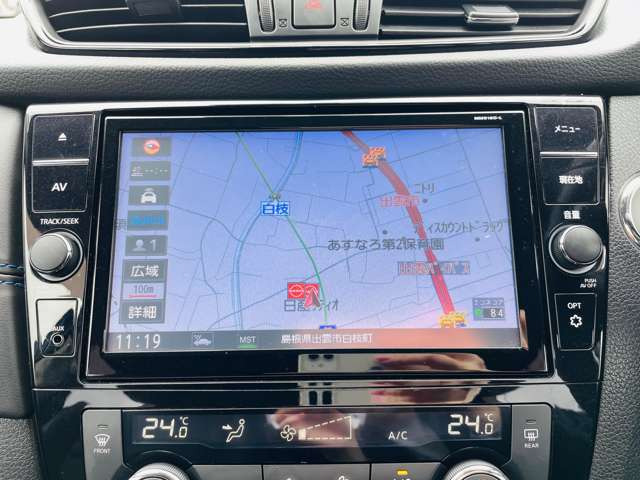 エクストレイル2.0 AUTECH ハイブリッド 4WD