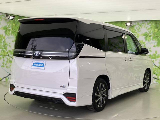 ヴォクシー1.8 ハイブリッド S-Z