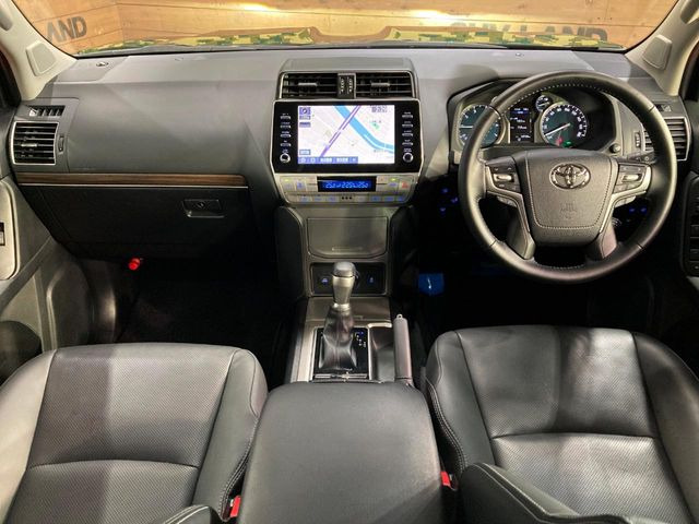 ランドクルーザープラド2.7 TX Lパッケージ マットブラック エディション 4WD