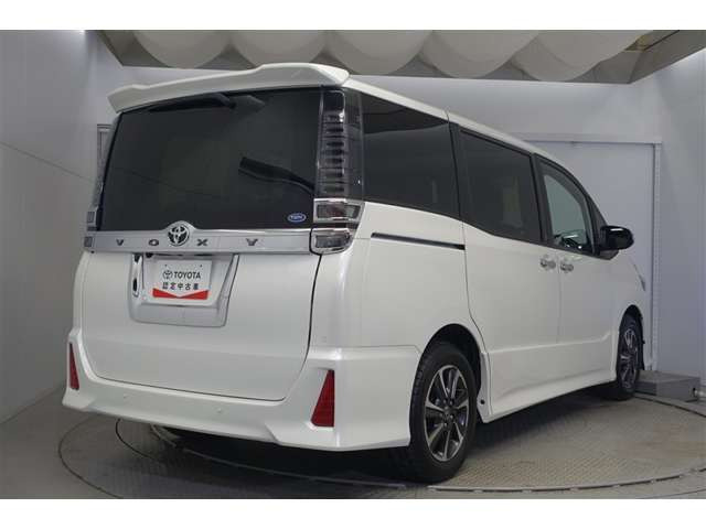 ヴォクシー2.0 ZS 煌III