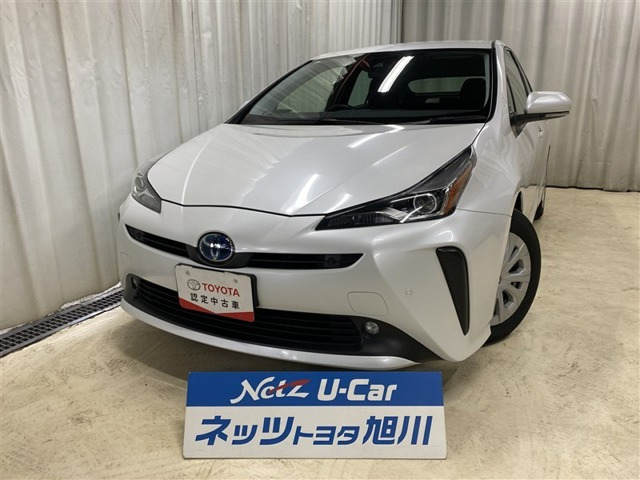 プリウス1.8 S E-Four 4WD