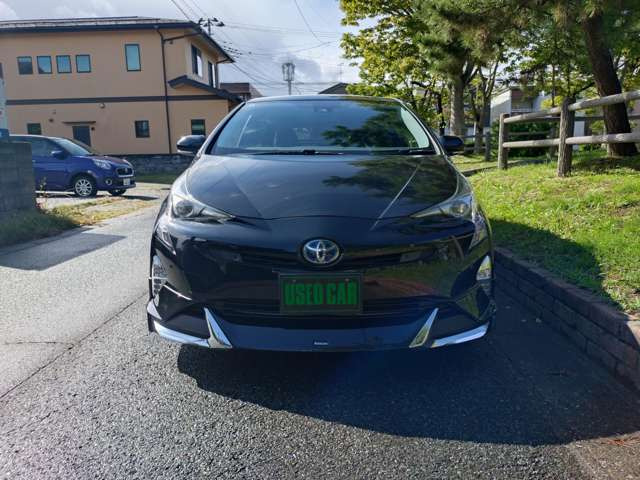 プリウス1.8 A プレミアム ツーリングセレクション E-Four 4WD