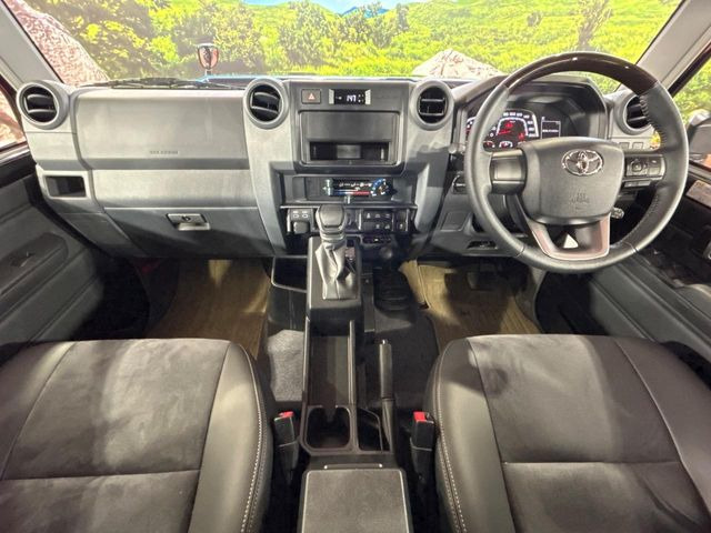 ランドクルーザー702.8 AX ディーゼル 4WD