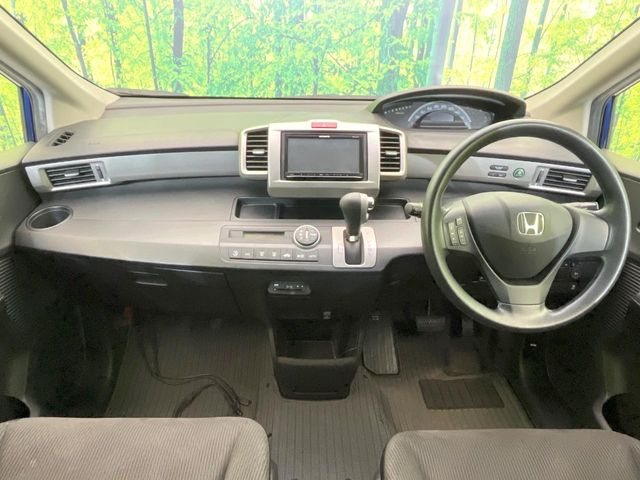 フリード1.5 G ジャストセレクション