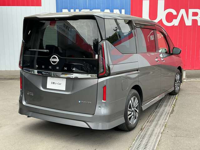 セレナ1.4 e-POWER ハイウェイスターV